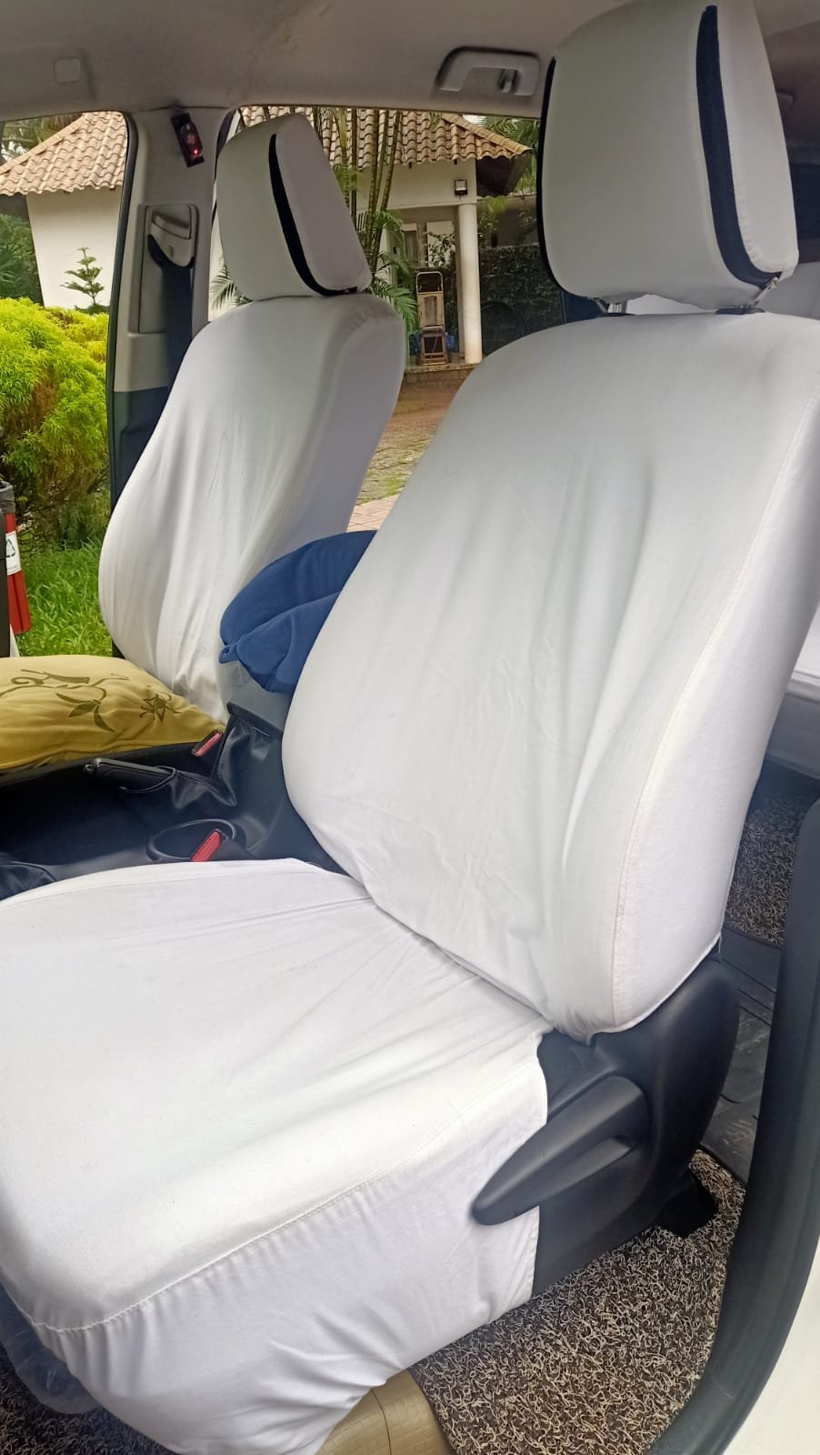 Toyota Innova Hycross